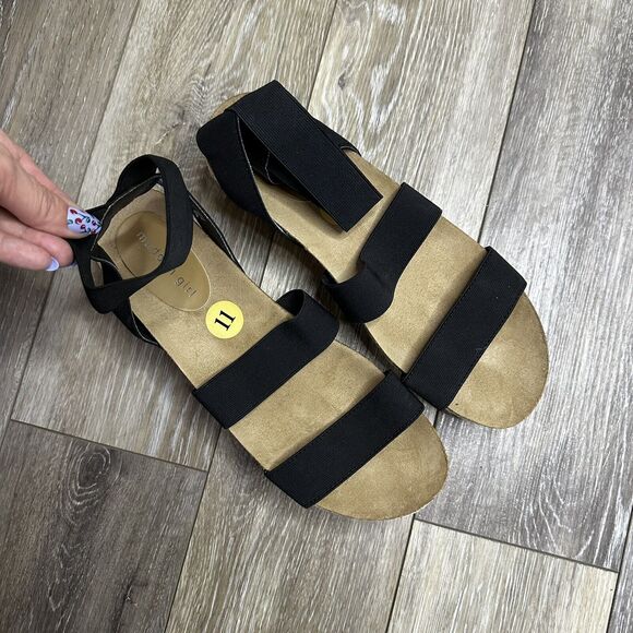 Steve Madden KIMMIE Size 11 Black Strappy Platform Espadrille Wedge Sandal Shoes - Picture 1 of 4